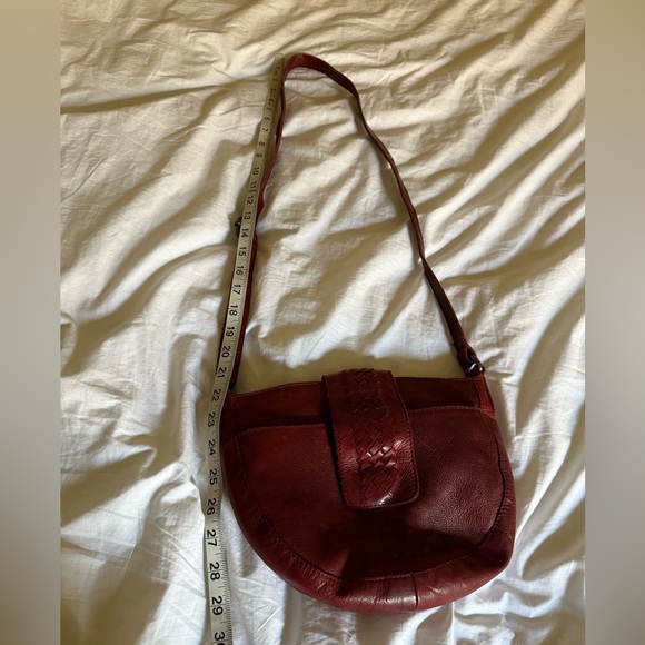 VILENCA HOLLAND - Picture 1 of 12